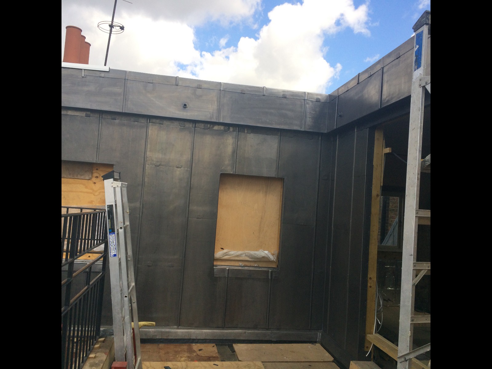 EWN Lead Specialists Ltd.